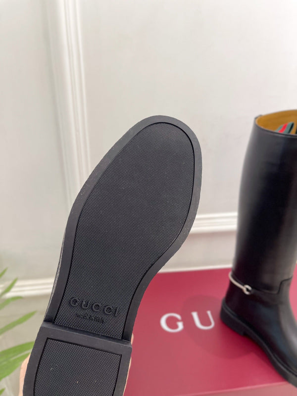Gucci 25𝐬𝐬 hight boots black calfskin 435372