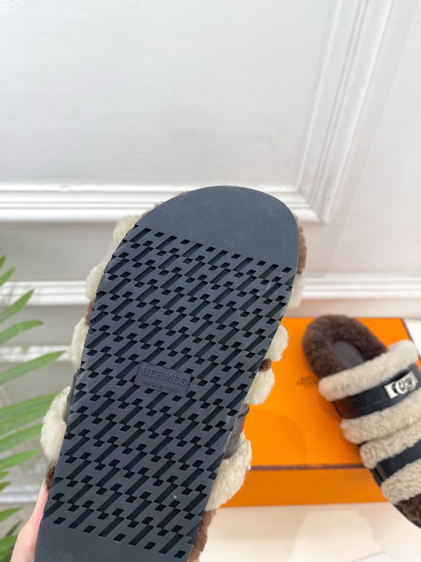 HM Slippers Classic Kelly Sliver Buckle Brown Black Wool