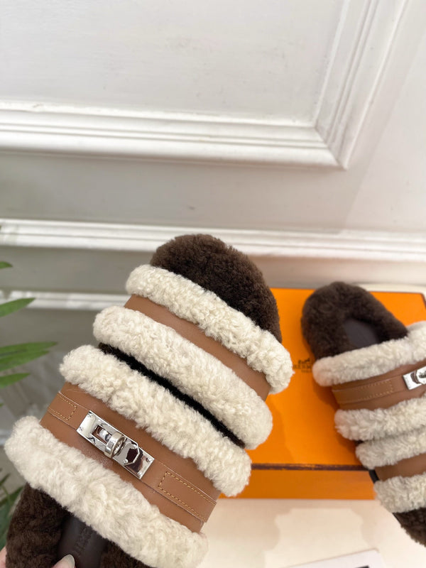 HM Slippers Classic Kelly Sliver Buckle Brown Wool 479617