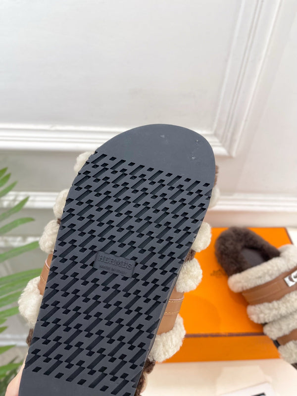 HM Slippers Classic Kelly Sliver Buckle Brown Wool 479617