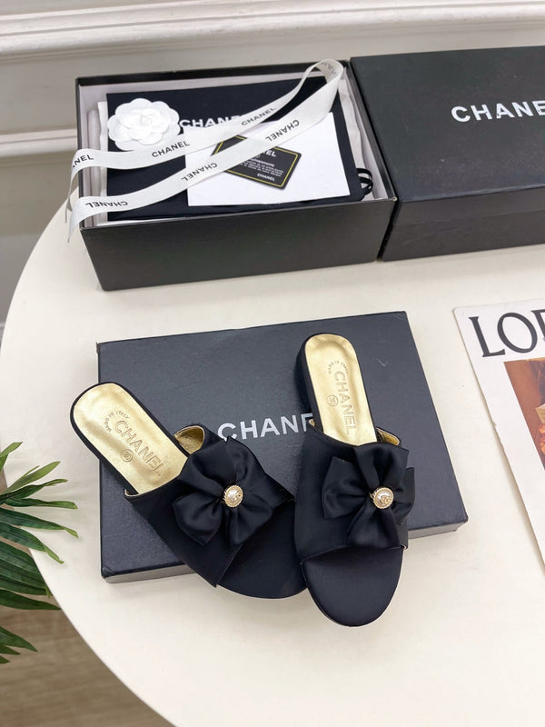 CC 26S Ballerines à nœud Noir Satin Peau de mouton 586896