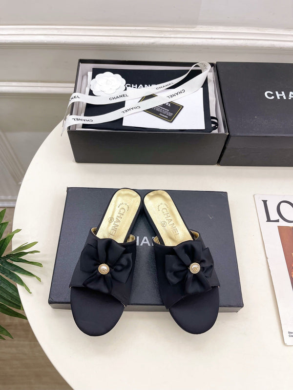 CC 26S Ballerines à nœud Noir Satin Peau de mouton 586896