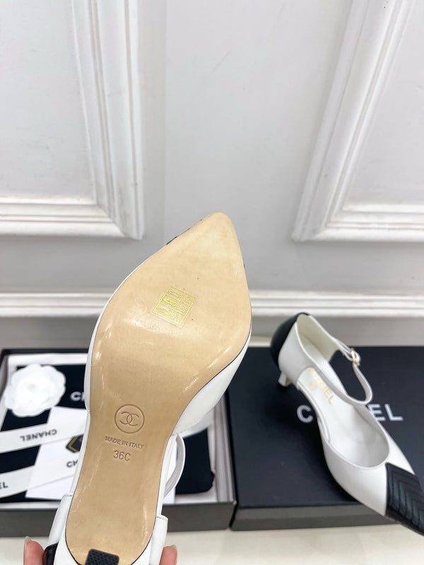 CC 26 SS Double C Bride à l'arrière 7,5cm Noir Blanc Cuir de veau 586935