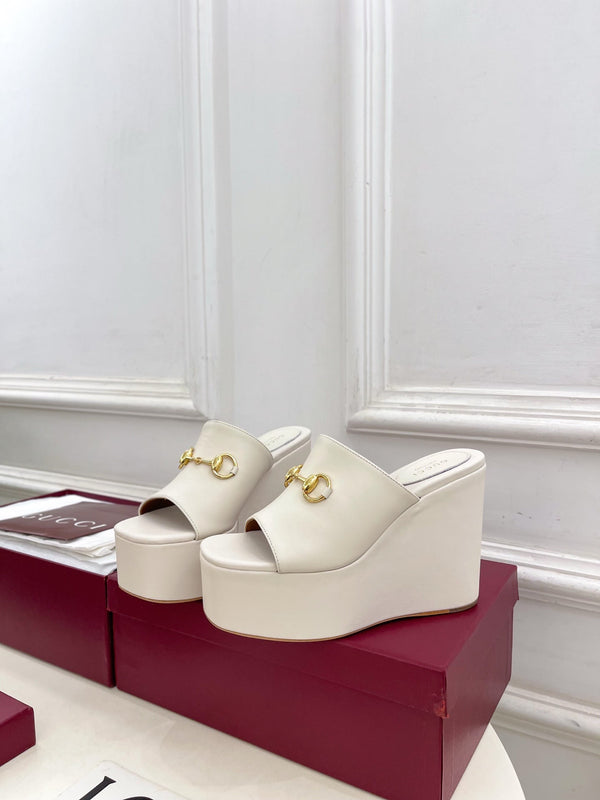 GC Wedge With Horsebit Sandal White Leather 640269
