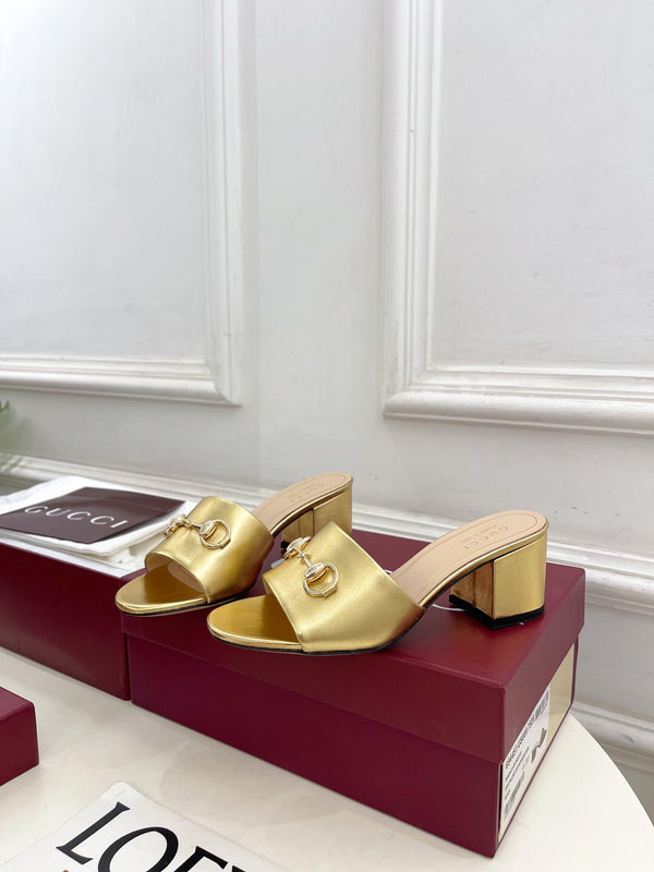 Sandales à enfiler GG 26s 5,5 cm avec mors en cuir doré 640295