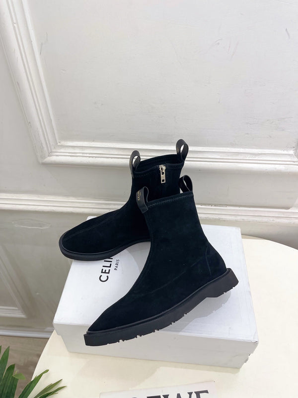 CE 26s Flow Zipped Ankle Boots Black Suede 947590