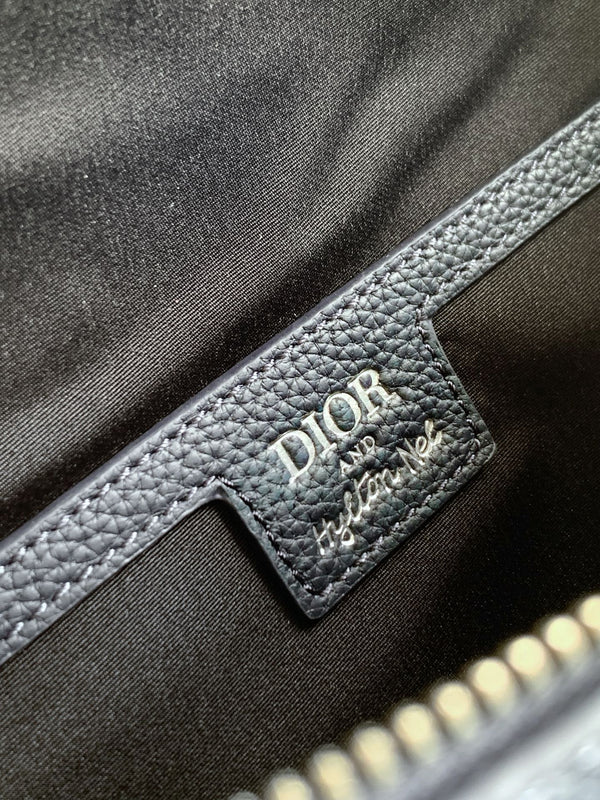 Sac banane zippé Dior Rider 2.0 en cuir de vachette bleu marine 336242