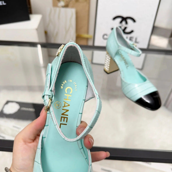 Sandales CC 26s 80 Cuir de vachette verni Turquoise clair 183561