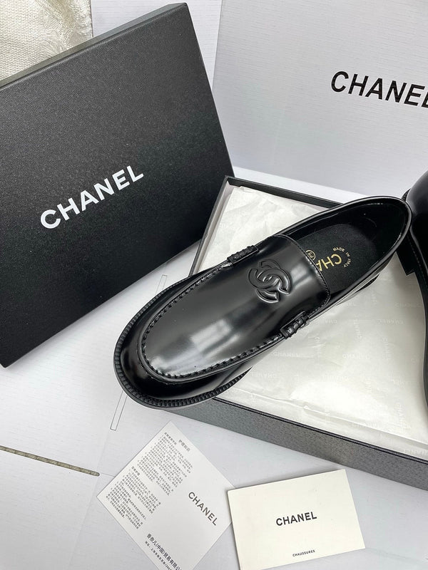Mocassins CC 26s Double C Cuir de veau noir 645307