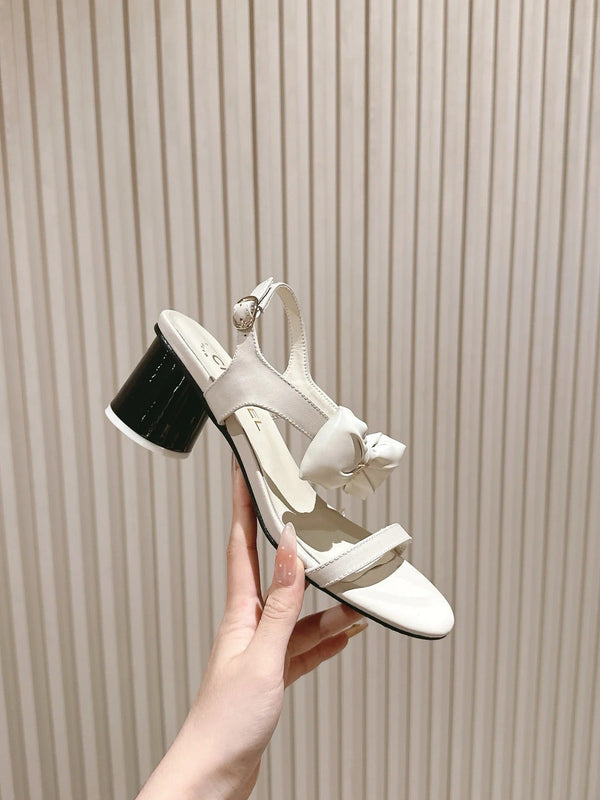 Sandales à nœud CC 26s 55 Cuir de vachette blanc 658465