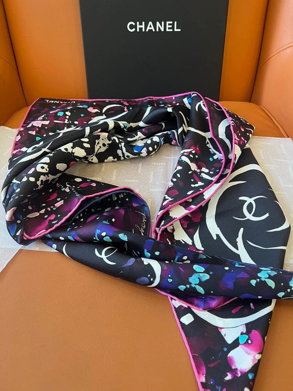 CHANEL 25S SCARF 90 IN SILK TWILL 700817