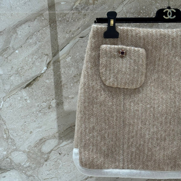 JUPE LONGUE EN MAILLE CHANEL 25S 530