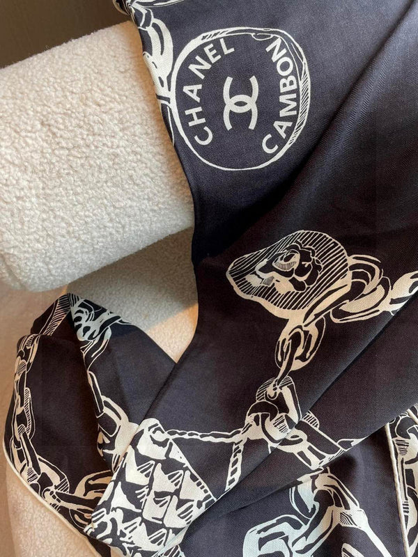 CHANEL 25S SCARF 140 IN CASHMERE SILK 733891