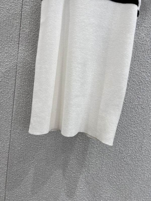 HAUT SANS MANCHES CHANEL STYLE 65