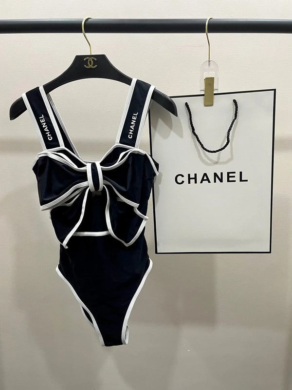 BODYSUIT SWIMSUIT IN BLACK AND WHITE TRIM 627829