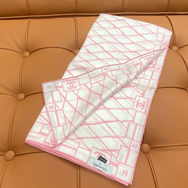 CHANEL 25S SCARF 90 IN SILK 703692
