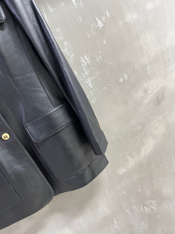 BLOUSON EN PEAU D'AGNEAU CHANEL 25S STYLE 226
