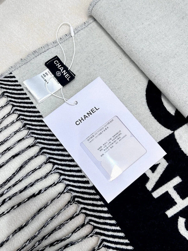 CHANEL 25S SCARF 184 IN MERINO WOOL 727324