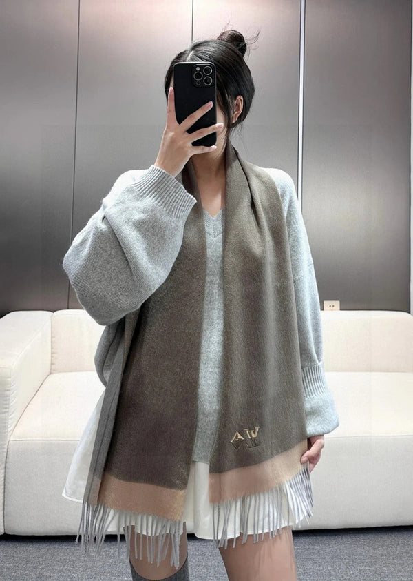 LV SCARF 180 CM IN CASHMERE 700797