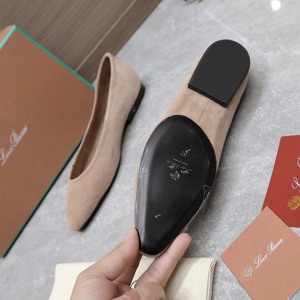 Classic Ballet Shoes In Beige Suede