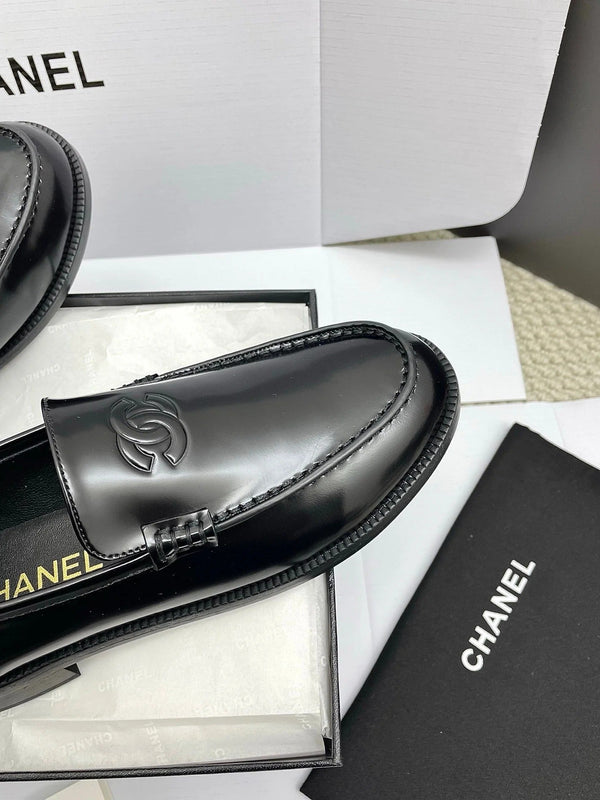 Mocassins CC 26s Double C Cuir de veau noir 645307
