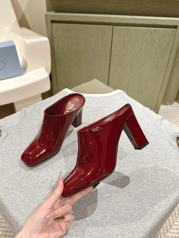 PRA 2026S Mule à talon 75 Cuir verni rouge foncé 657676