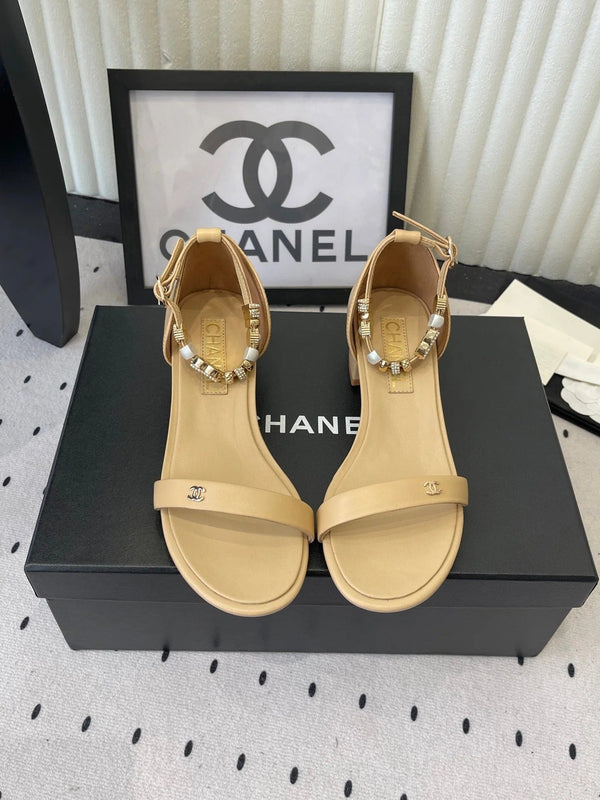 CC 26s Sandales 35 Cuir ovin beige 650103