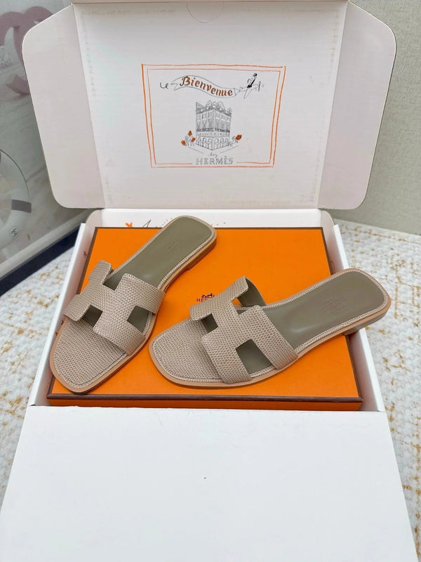HM 26ss Sandales Oran Beige Vert Olive Cuir de Vachette 625039