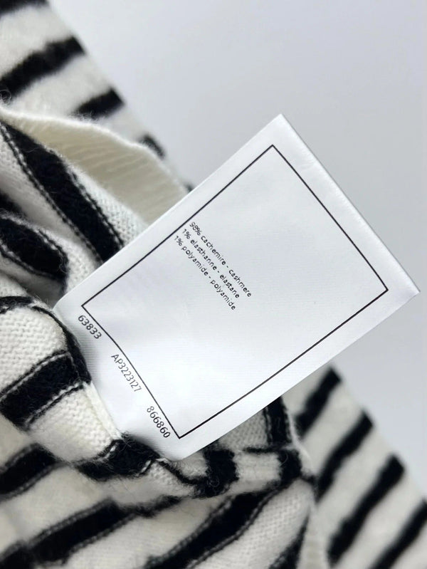CHANEL PULL 25S STYLE 166
