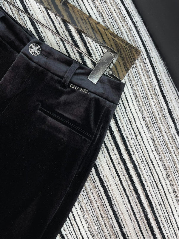 CHANEL 25S PANTALON DROIT EN VELOURS 445