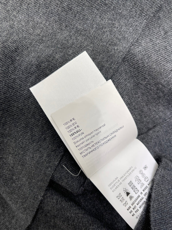 MIUMIU KNITTED SWEATER STYLE 461