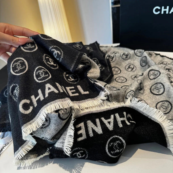 CHANEL 25S ÉCHARPE 200 CM EN CACHEMIRE 942945