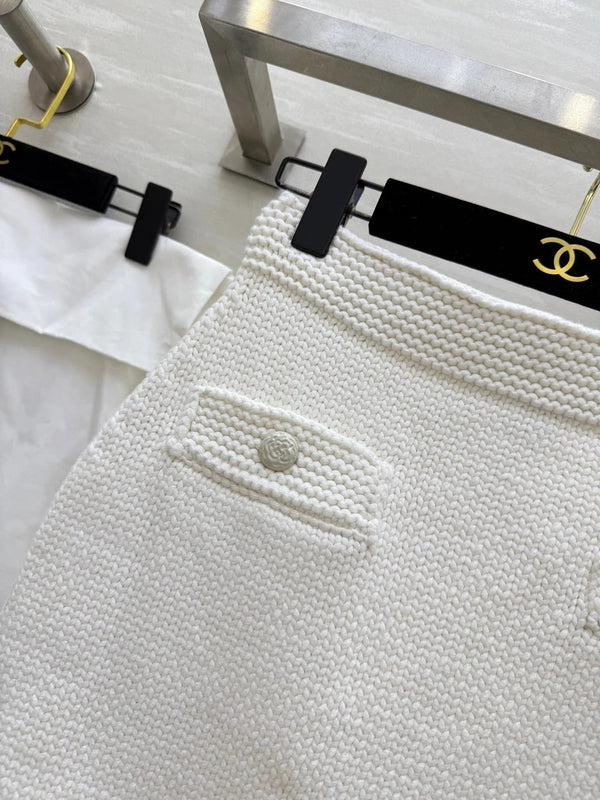 CHANEL JUPE COURTE 25S STYLE 239