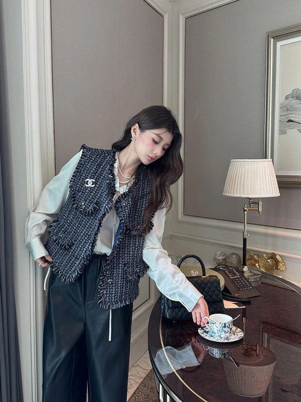 CHANEL 25S GILET EN TWEED À COL ROND STYLE 151