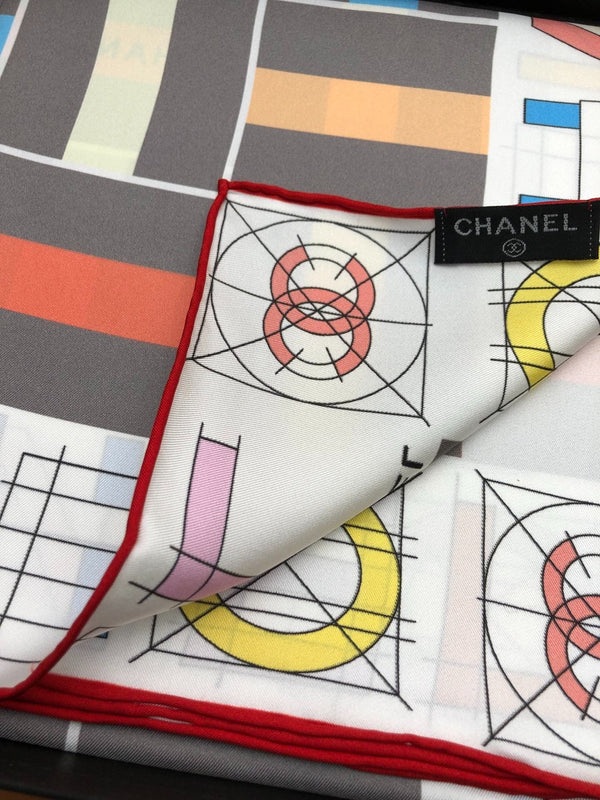 CHANEL 25S SCARF 90 IN SILK 704585