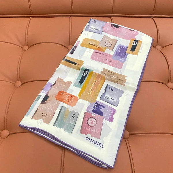 CHANEL 25S SCARF 90 IN SILK 703699