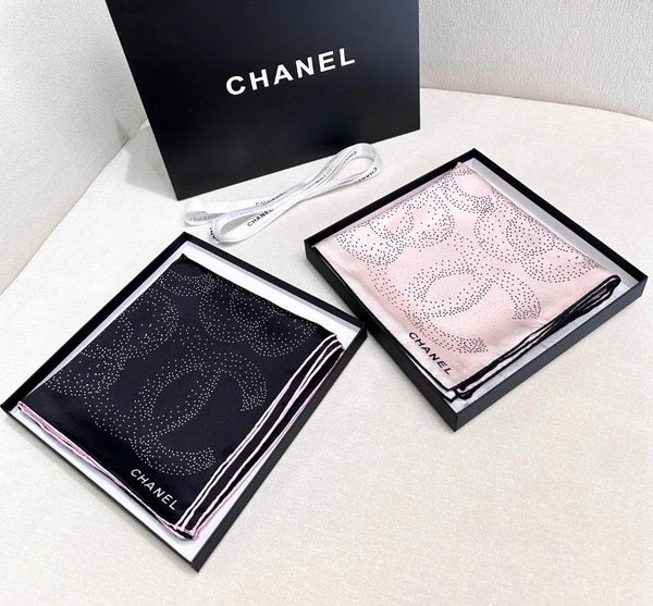 CHANEL 25S SCARF 90 IN SILK 730643