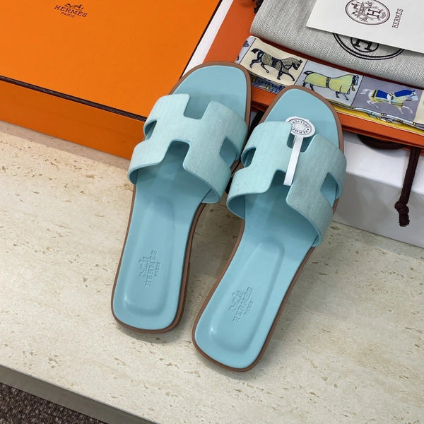HM 26ss Sandales Oran en Cuir de Veau Bleu Ciel Clair 607233
