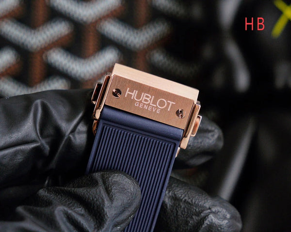 Montre Hublot Spirit of Big Bang Or Rose Pavée de Diamants 42mm Bracelet Bleu
