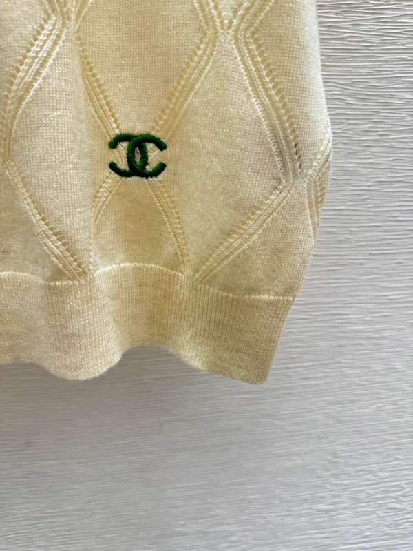 Chanel 2026 Col Rond Tricoté Manches Courtes Laine 132741