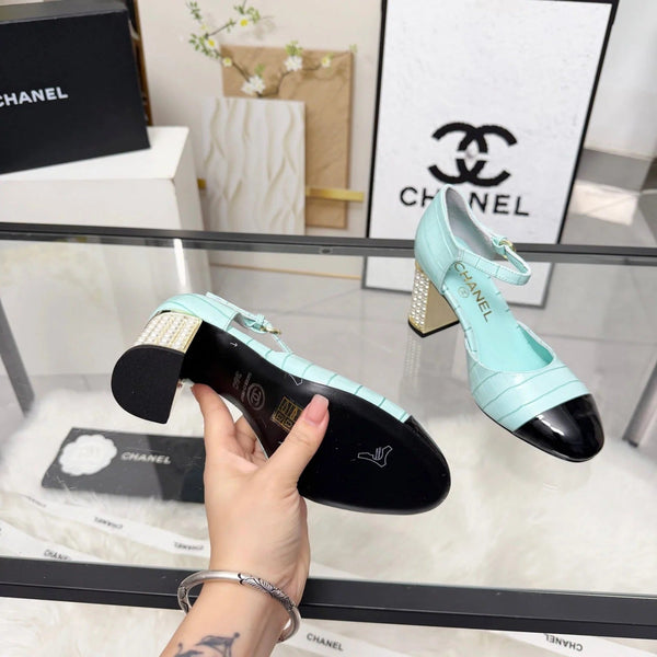 Sandales CC 26s 80 Cuir de vachette verni Turquoise clair 183561