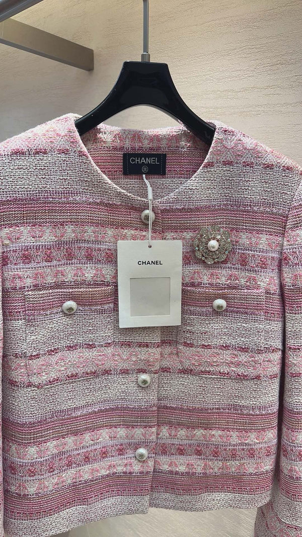 Veste Chanel 2026 en tweed rose et blanc
