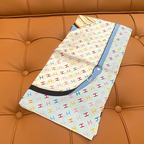 HERMES 25S SCARF 90 IN SILK 703681