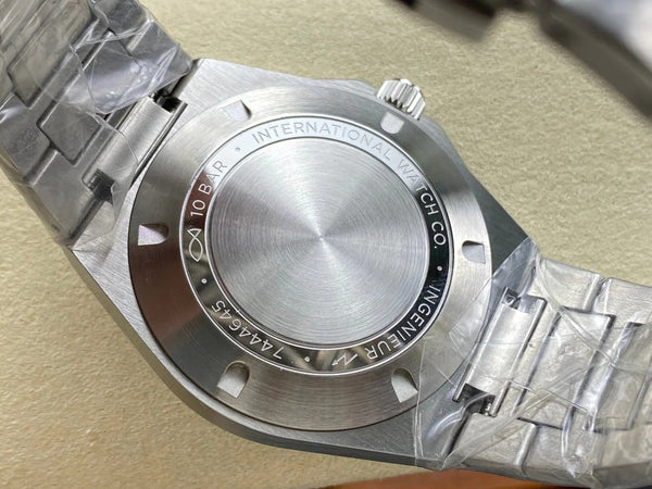 IWC Ingenieur 40mm Cadran Gris Foncé Boîtier en Acier