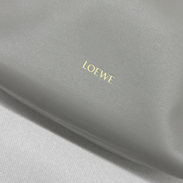 Loewe 2026 Sac cadeau Flamenco 30 cm Cuir Nappa de mouton souple Ivoire