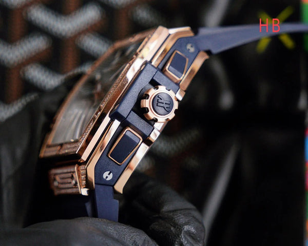 Montre Hublot Spirit of Big Bang Or Rose Pavée de Diamants 42mm Bracelet Bleu