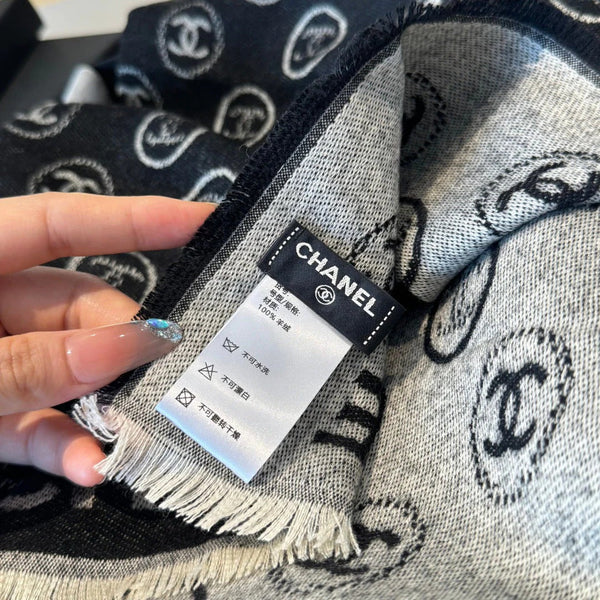 CHANEL 25S ÉCHARPE 200 CM EN CACHEMIRE 942945