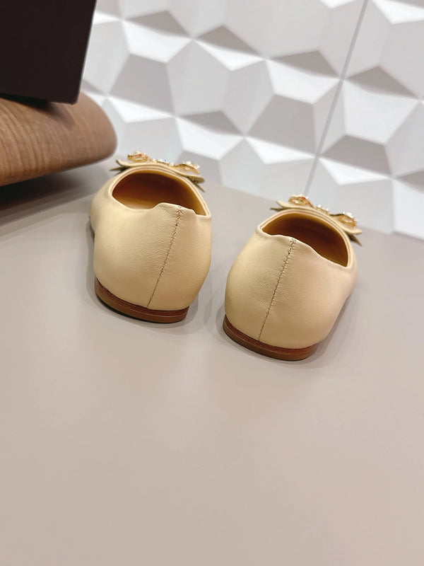 CC 26s Ballerines agneau beige et noir 650292