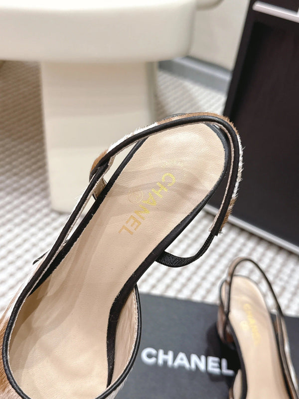 Escarpins CC 26s à bride arrière 65 cuir beige blanc léopard 652655