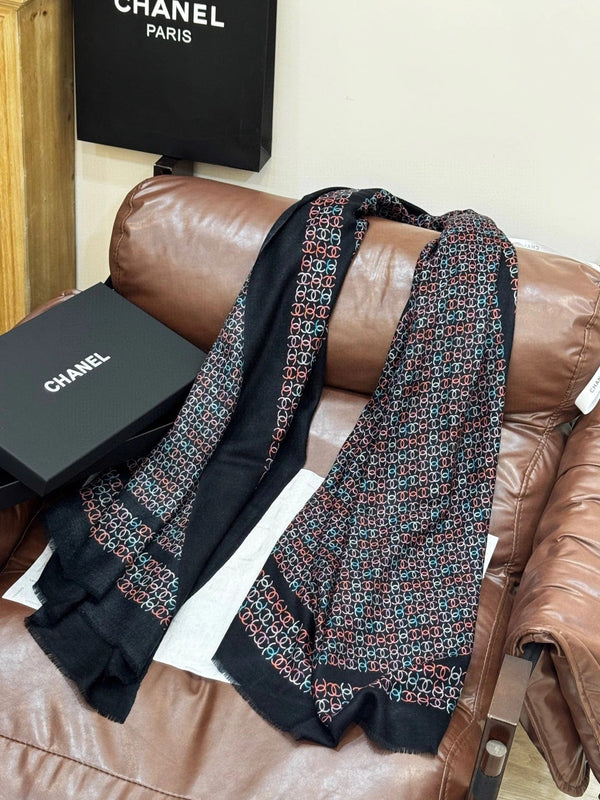 CHANEL 25S SCARF 200 IN CASHMERE 728979